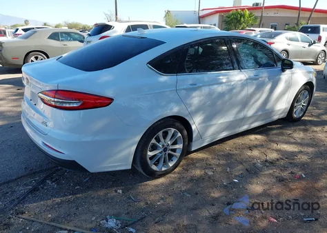 2020 Ford Fusion Hybrid Se z USA, uszkodzony, nr VIN 3FA6P0LU6LR214523